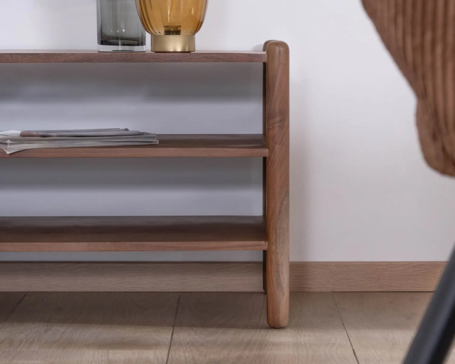 Meuble House Meuble TV esprit japandi "Yona" en acacia massif 130 cm