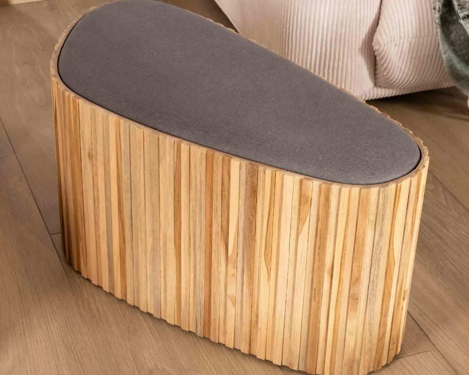 Meuble House Petite banquette en bois de teck recyclé et tissu gris "Foster" Hot