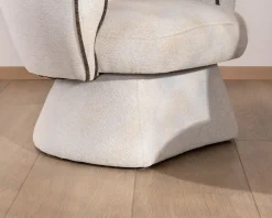 Meuble House Petit fauteuil lounge en tissu bouclette blanc cassé