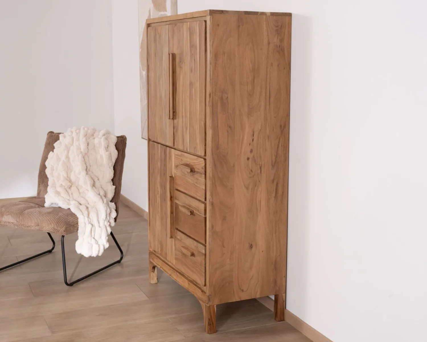 Meuble House Petit vaisselier bas style scandinave en acacia "Melody"