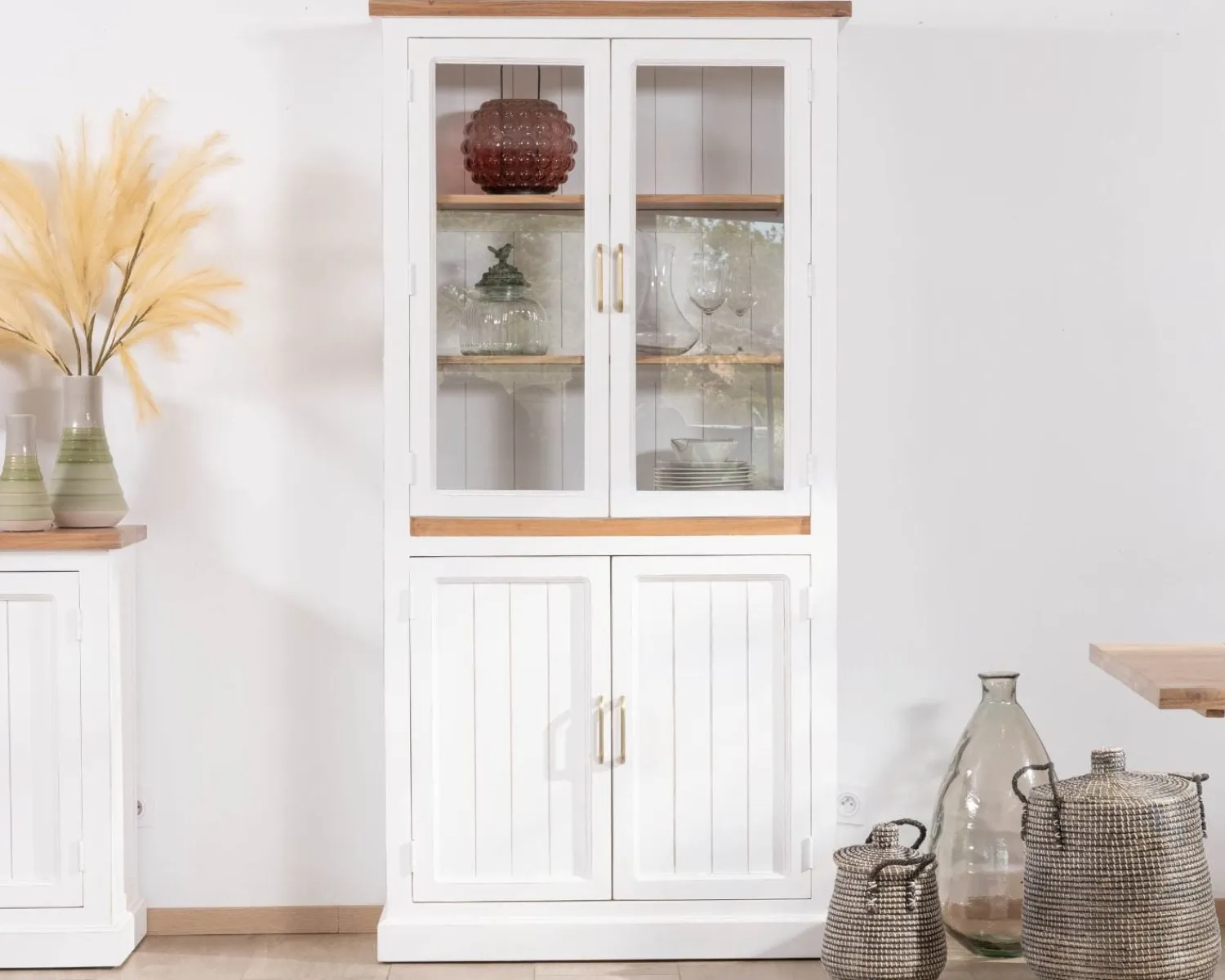 Meuble House Petit vaisselier blanc en acacia avec portes vitrées "Trégastel" New