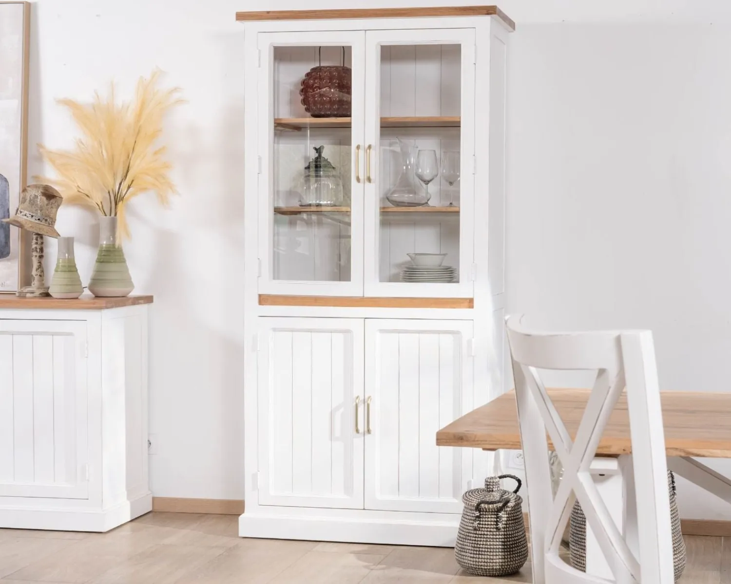 Meuble House Petit vaisselier blanc en acacia avec portes vitrées "Trégastel" New