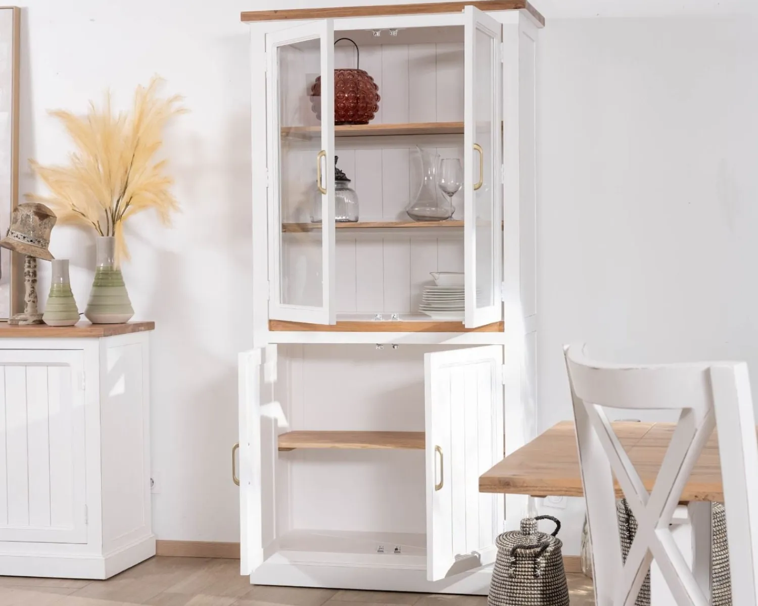 Meuble House Petit vaisselier blanc en acacia avec portes vitrées "Trégastel" New