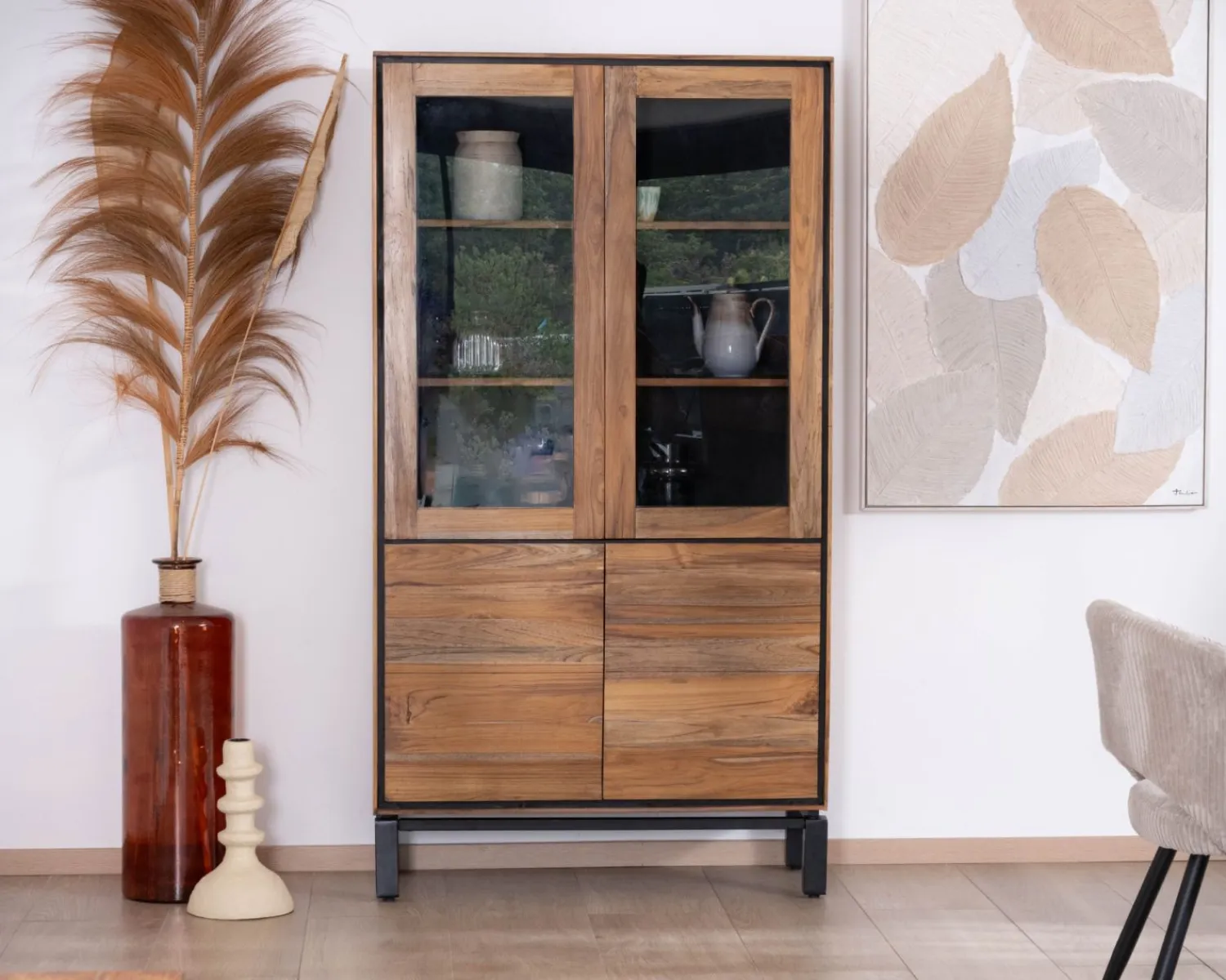 Meuble House Petit vaisselier vitré esprit contemporain "Olonie" en teck naturel, acacia et métal noir New
