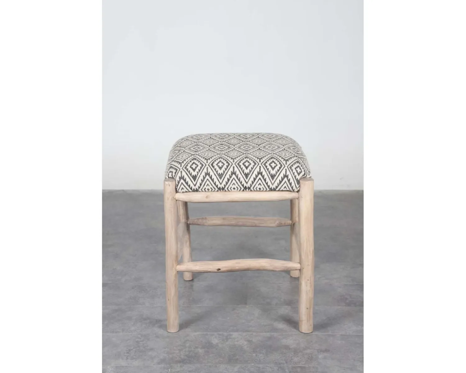 Meuble House Pouf carré en tissu "Clothaire"