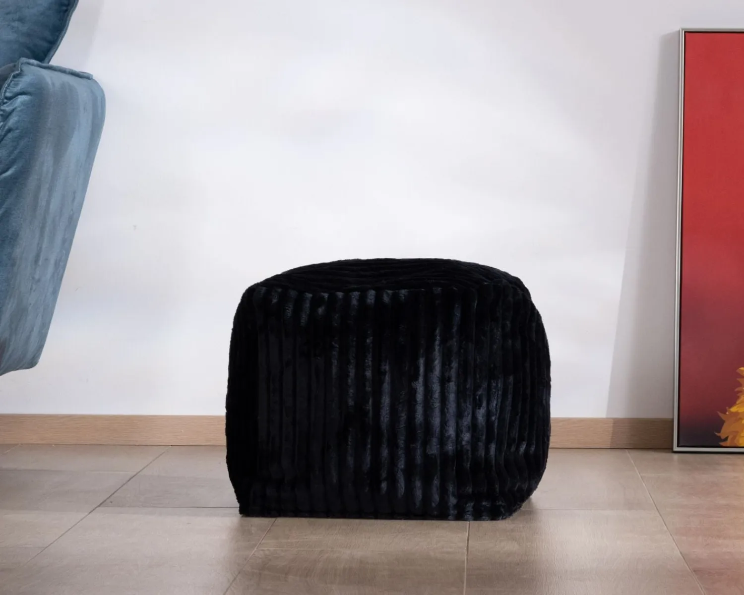 Meuble House Pouf carré en velours côtelé anthracite "Lizard" esprit cosy chic Outlet