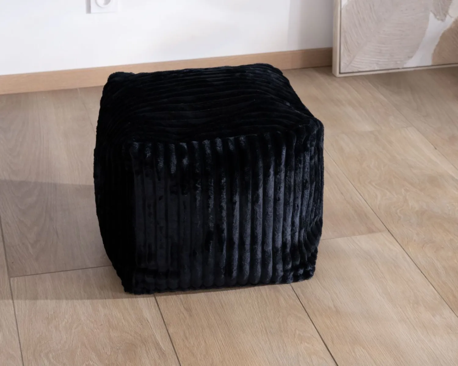 Meuble House Pouf carré en velours côtelé anthracite "Lizard" esprit cosy chic Outlet