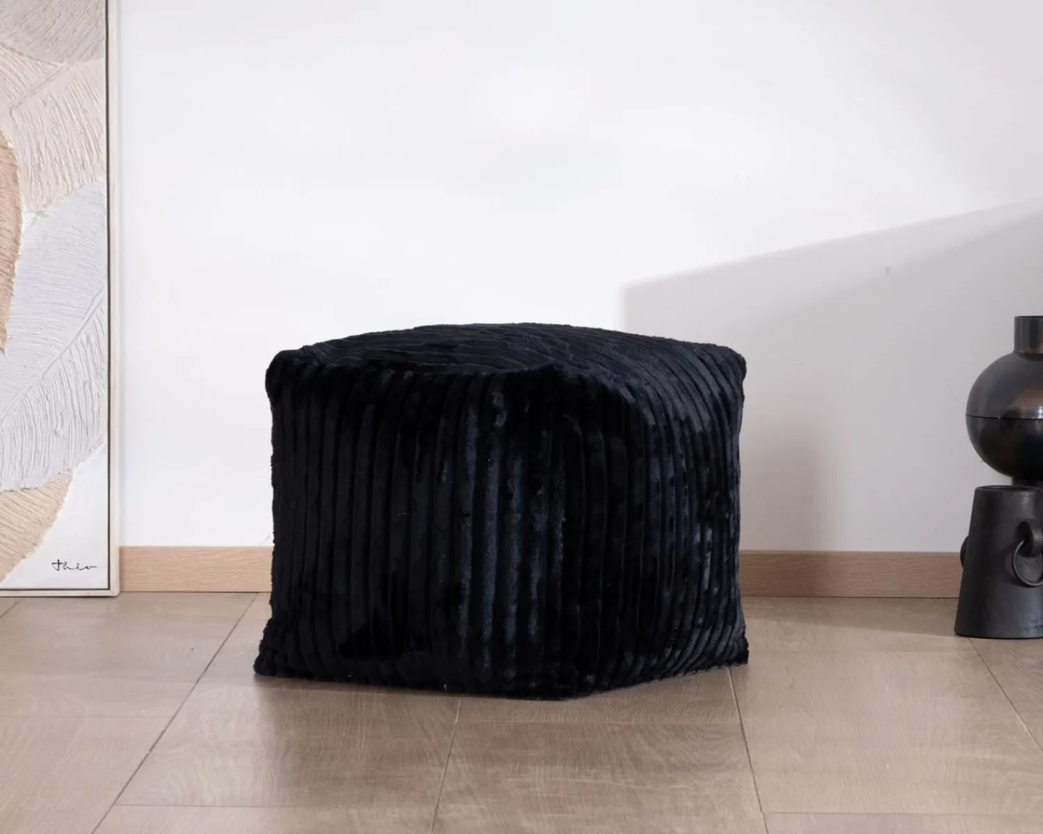 Meuble House Pouf carré en velours côtelé anthracite "Lizard" esprit cosy chic Outlet