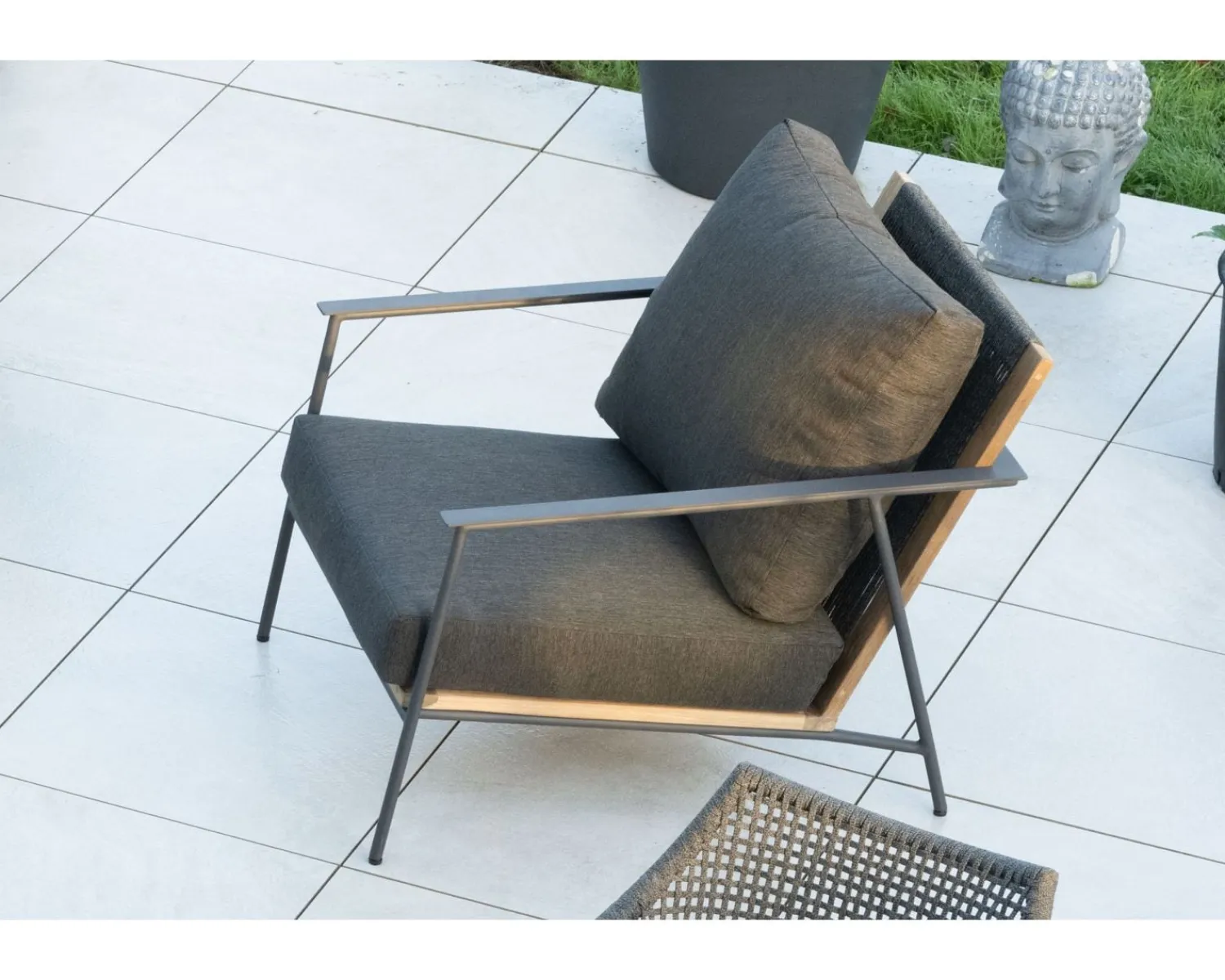 Meuble House Salon de jardin 3 pièces en aluminium, teck et tissu spécial extérieur gris foncé "Hélios" Outlet