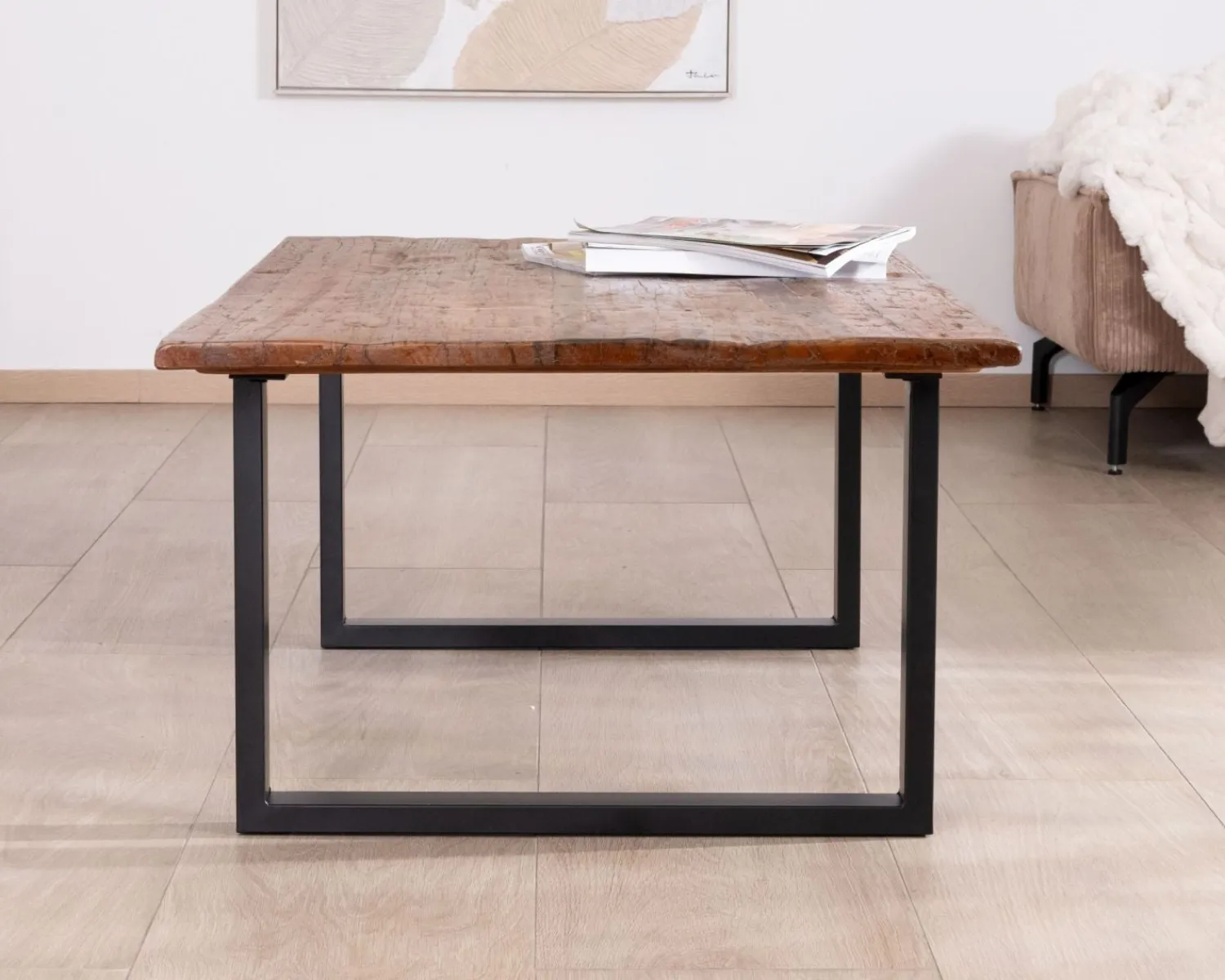 Meuble House Table basse en bois recyclé et pieds métal noir "Alésia" Discount