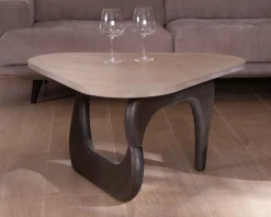Meuble House Table basse en manguier massif plateau triangulaire