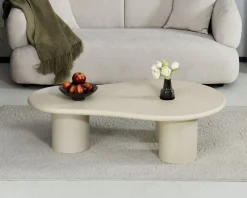 Meuble House Table basse forme organique en micro-ciment teinté crème 