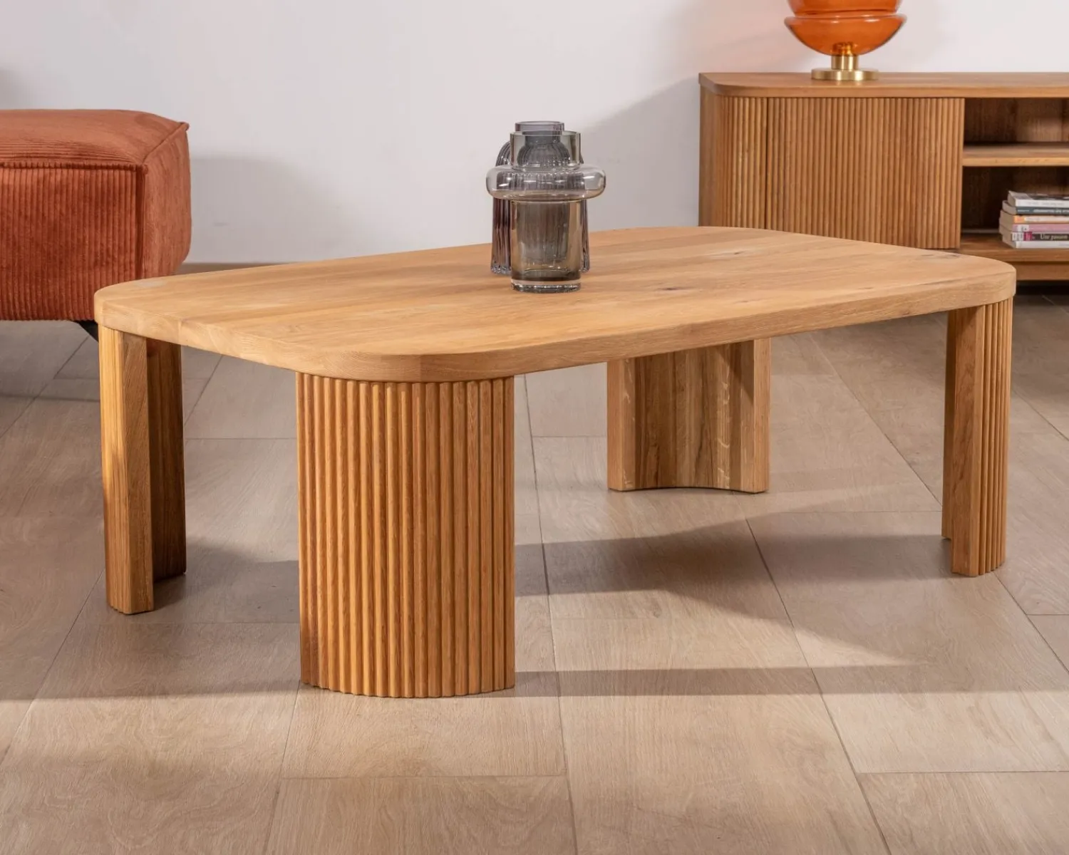 Meuble House Table basse épurée avec pieds cannelés style rétro en chêne huilé "Winton" Discount
