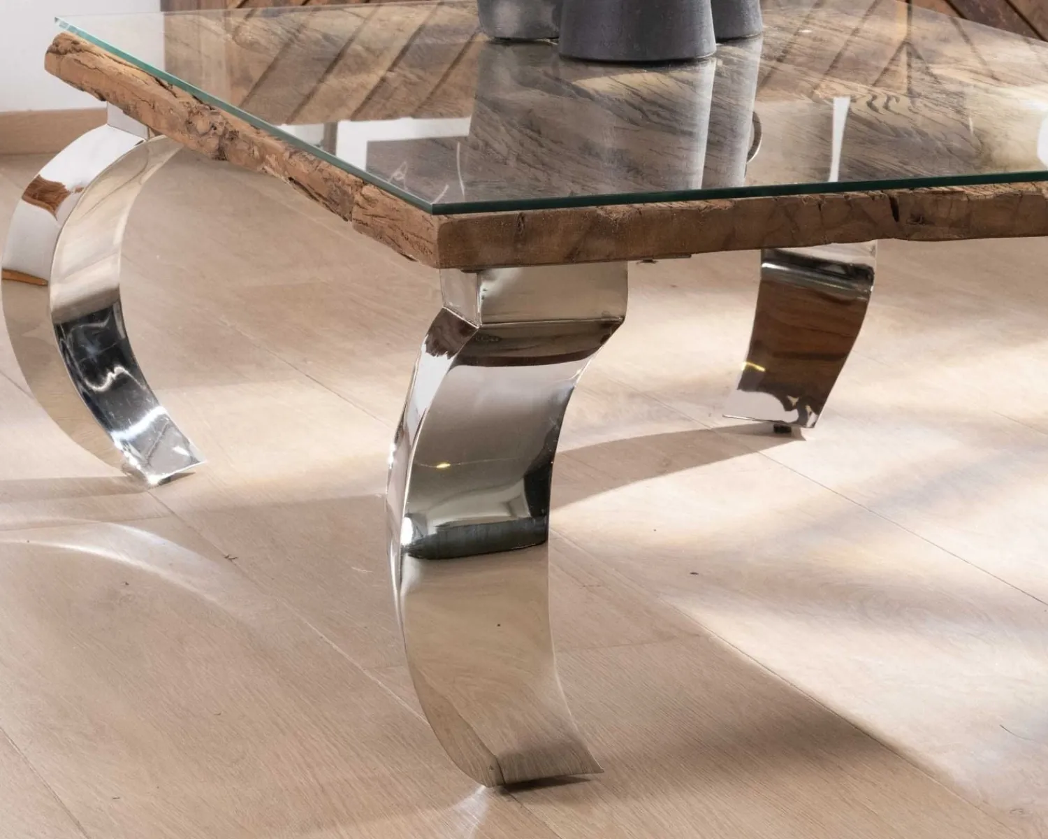 Meuble House Table basse rectangulaire bois recyclé rustique, plateau verre et pieds design métal brillant opium "Timber" New