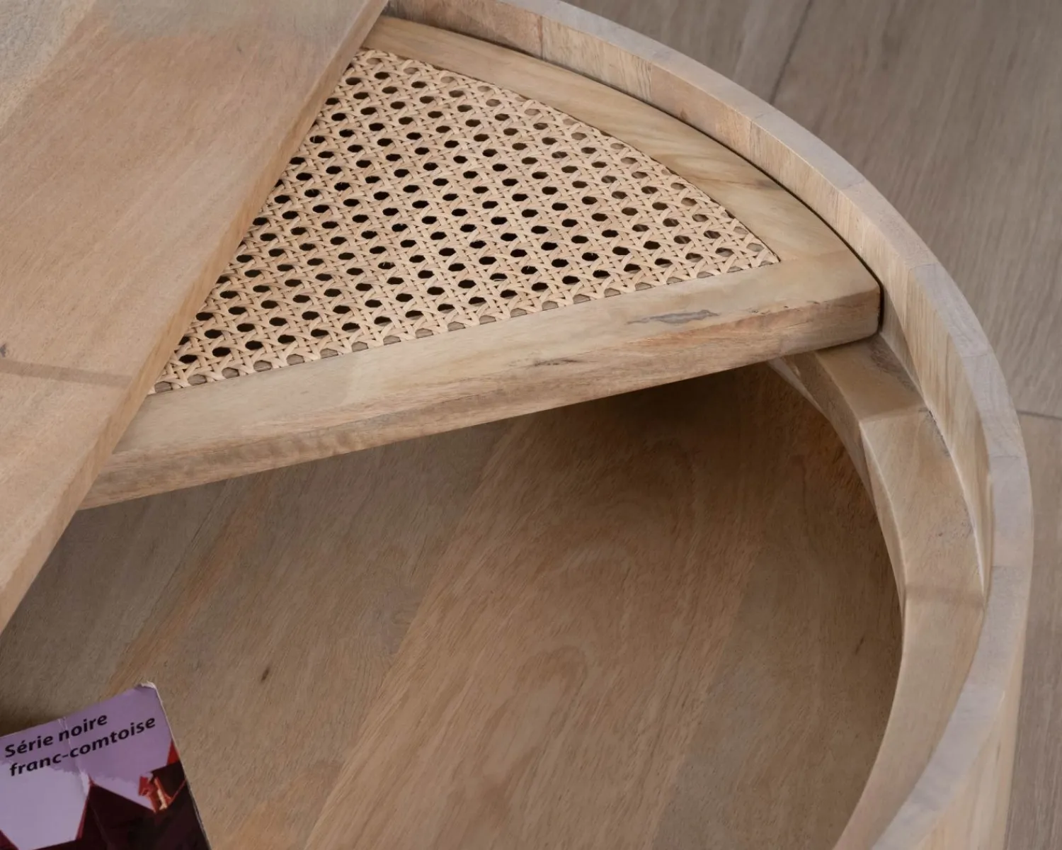 Meuble House Table basse ronde avec plateau pivotant en cannage "Loopie" diamètre 80 cm Clearance