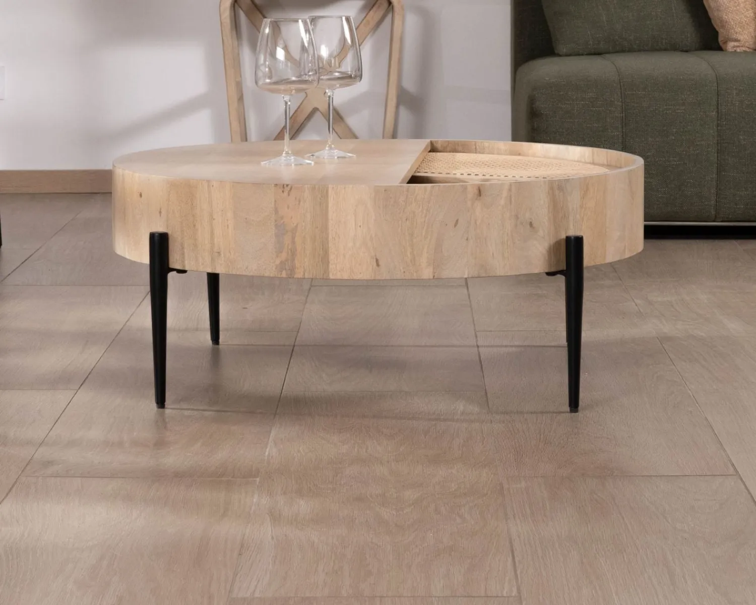 Meuble House Table basse ronde avec plateau pivotant en cannage "Loopie" diamètre 80 cm Clearance