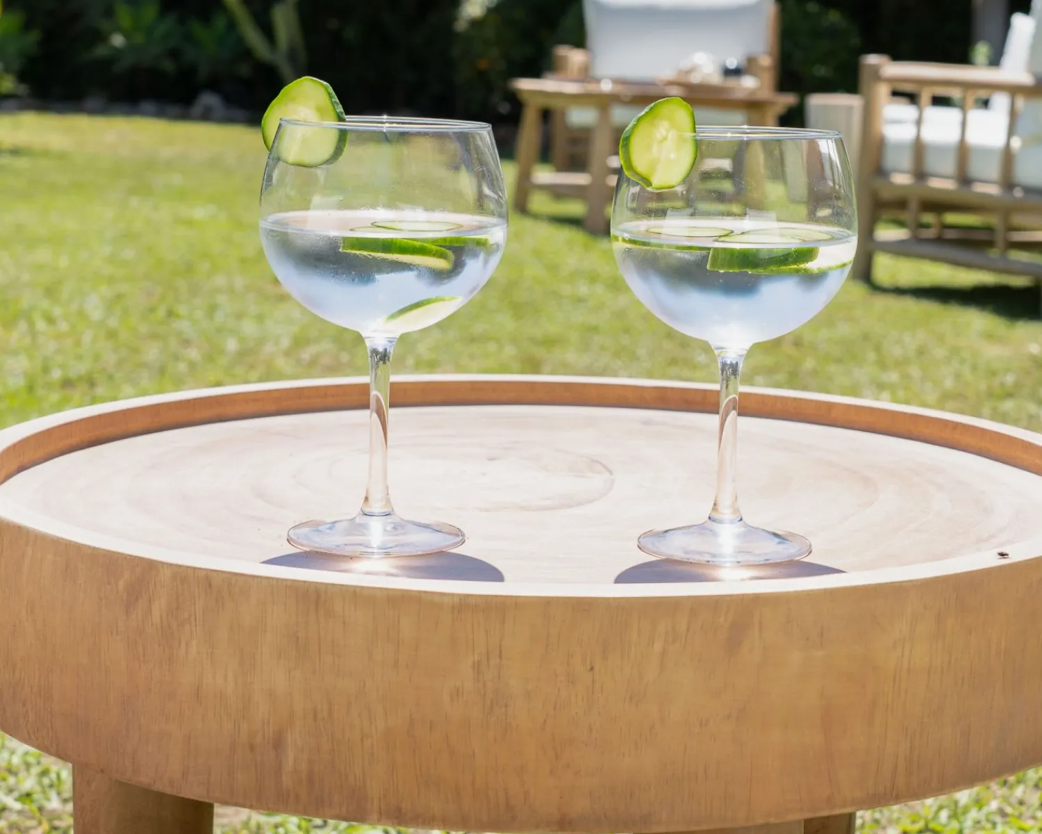 Meuble House Table basse ronde en bois de suar "Katue" 60 cm Online