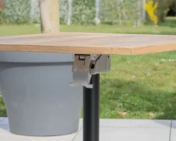 Meuble House Table bistrot 80x80 cm en teck et pied central aluminium 