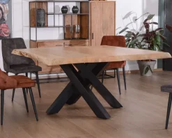 Meuble House Table carrée 150x150 cm acacia naturel massif et métal noir