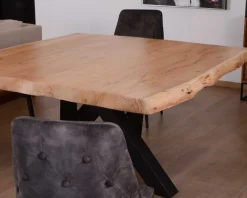 Meuble House Table carrée 150x150 cm acacia naturel massif et métal noir