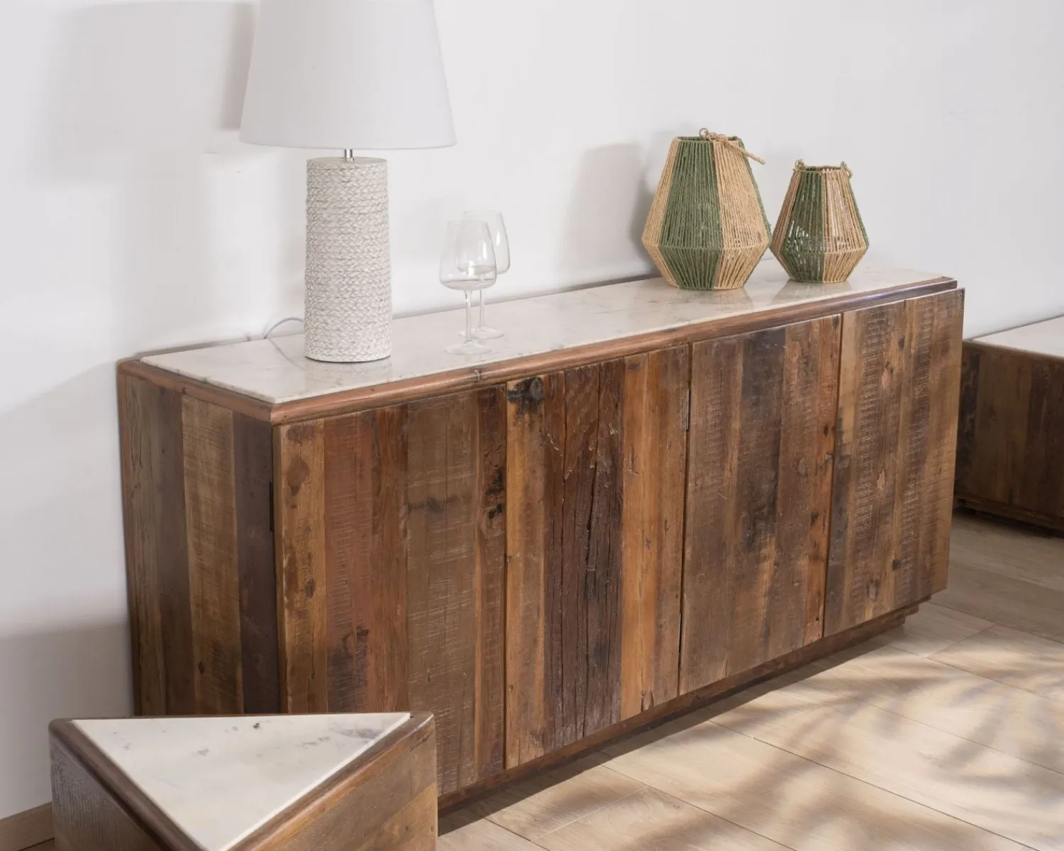 Meuble House Table d'appoint triangulaire en bois recyclé et plateau marbre blanc "Mood" Clearance