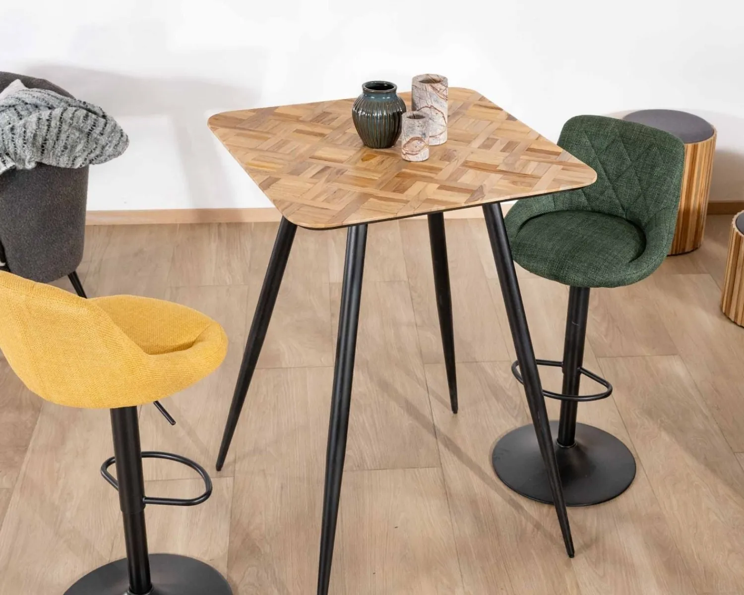 Meuble House Table de bar carrée 75cm en teck recyclé et pieds crayons noirs "Foster" Discount