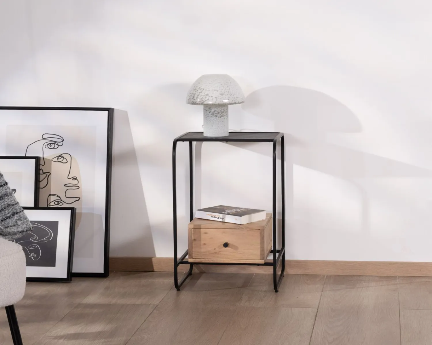 Meuble House Table de chevet design en métal et bois avec plateau en placage pierre "Pikto" Best