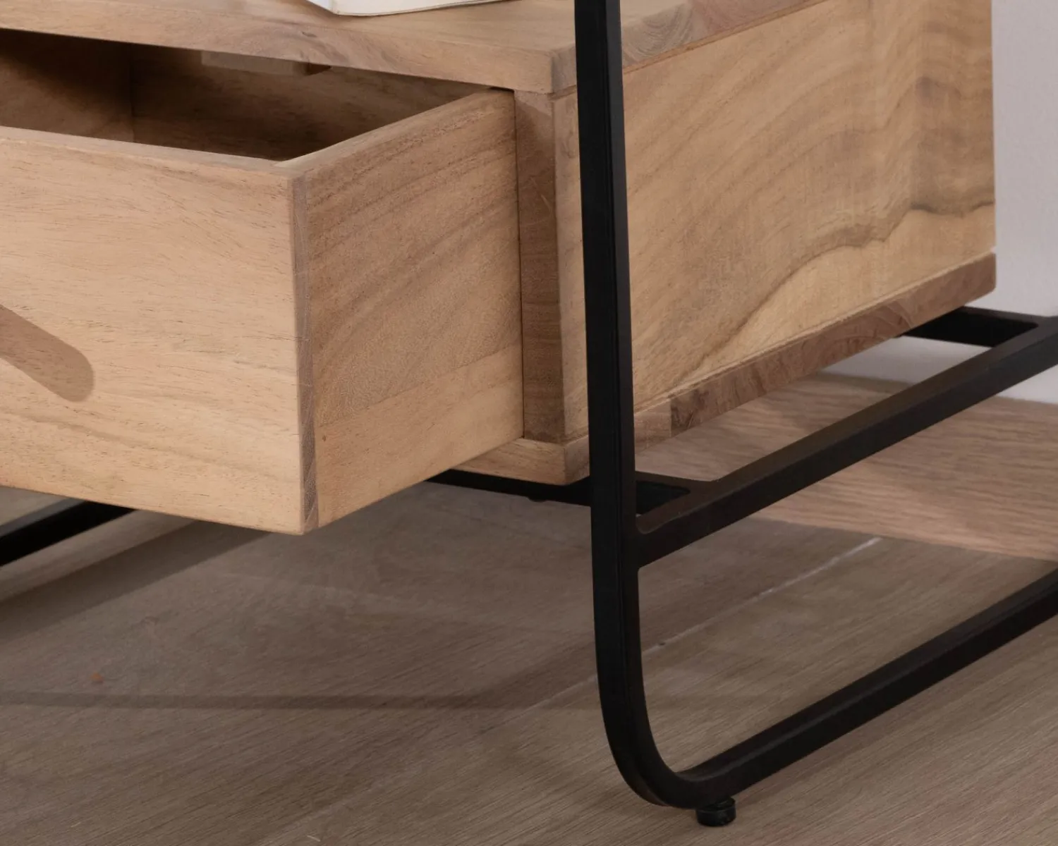 Meuble House Table de chevet design en métal et bois avec plateau en placage pierre "Pikto" Best