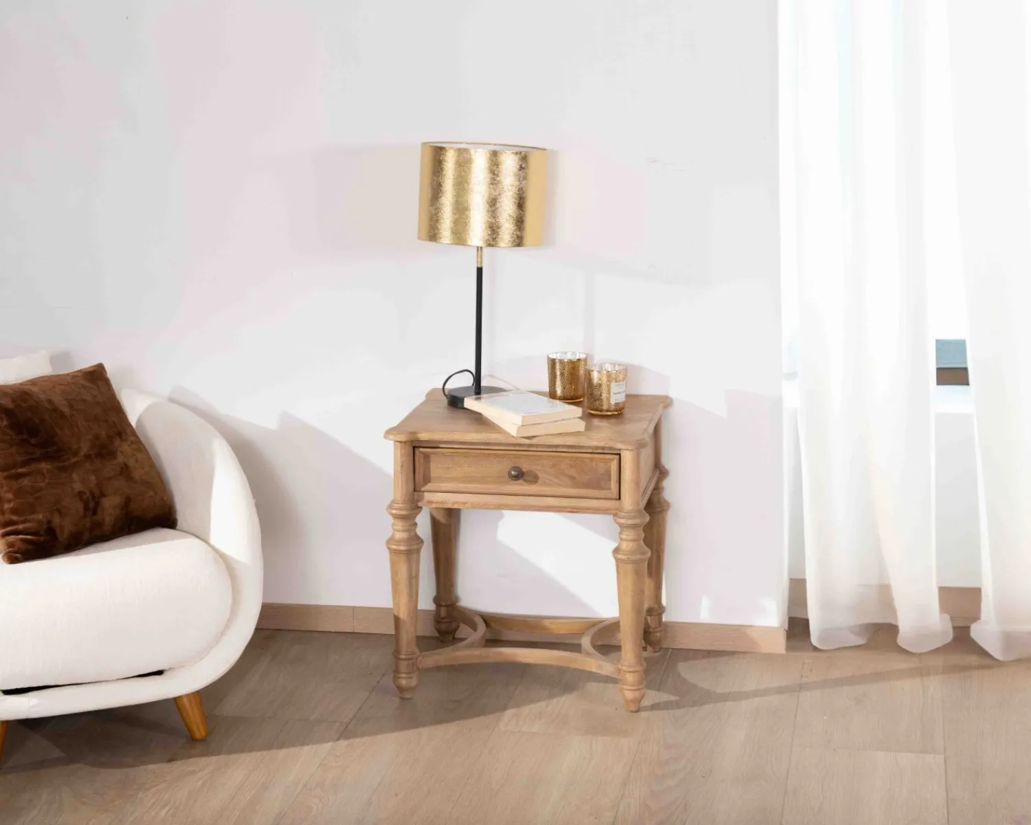 Meuble House Table de chevet en manguier naturel massif style classique "Legacy" New