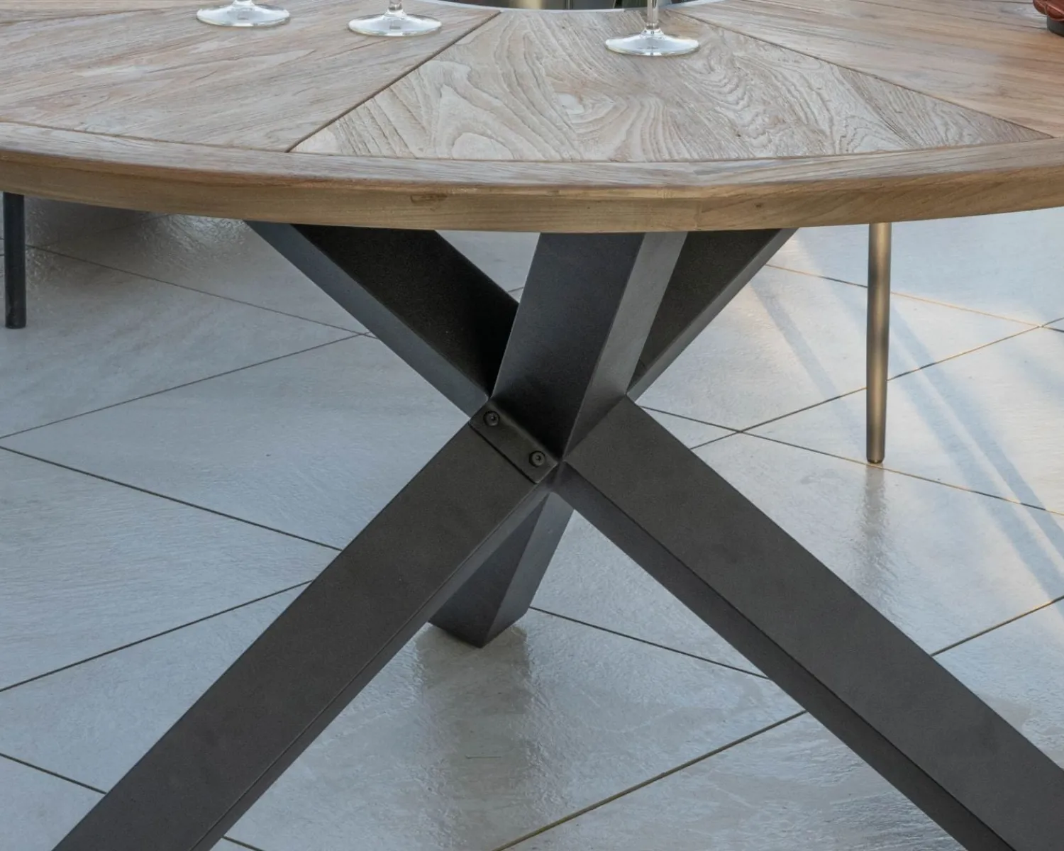 Meuble House Table de jardin haut de gamme "Hélios" avec plateau rosace et seau à glace intégré Hot
