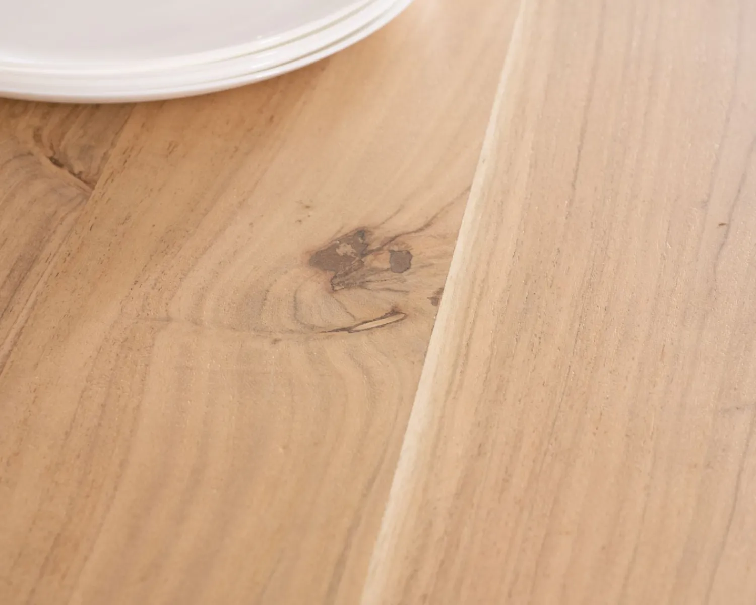 Meuble House Table de repas carrée 140 cm en acacia et pieds mikado métal "3D" Best