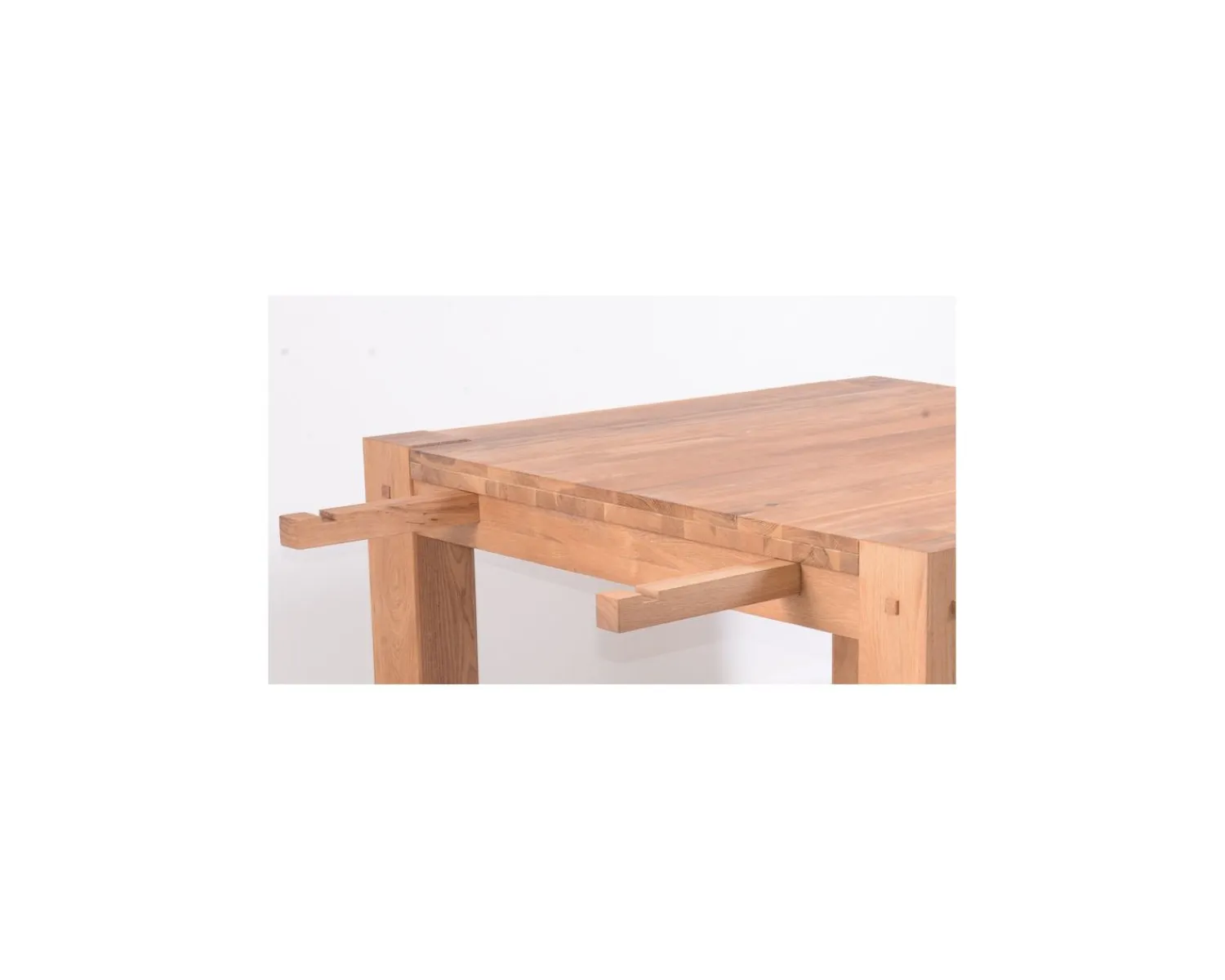 Meuble House Table de repas carrée en chêne massif huilé "Lodge Casita" 140x140 cm