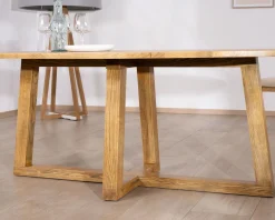 Meuble House Table de repas elliptique 220 cm en bois "Calypso" avec pieds trapèzes Discount