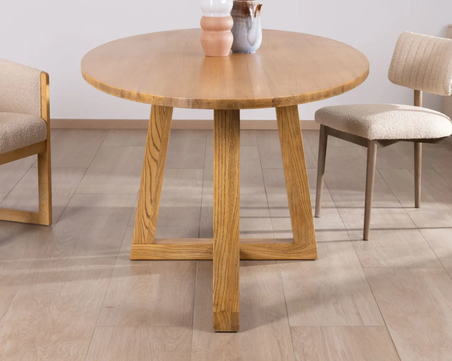 Meuble House Table de repas elliptique 220 cm en bois "Calypso" avec pieds trapèzes Discount
