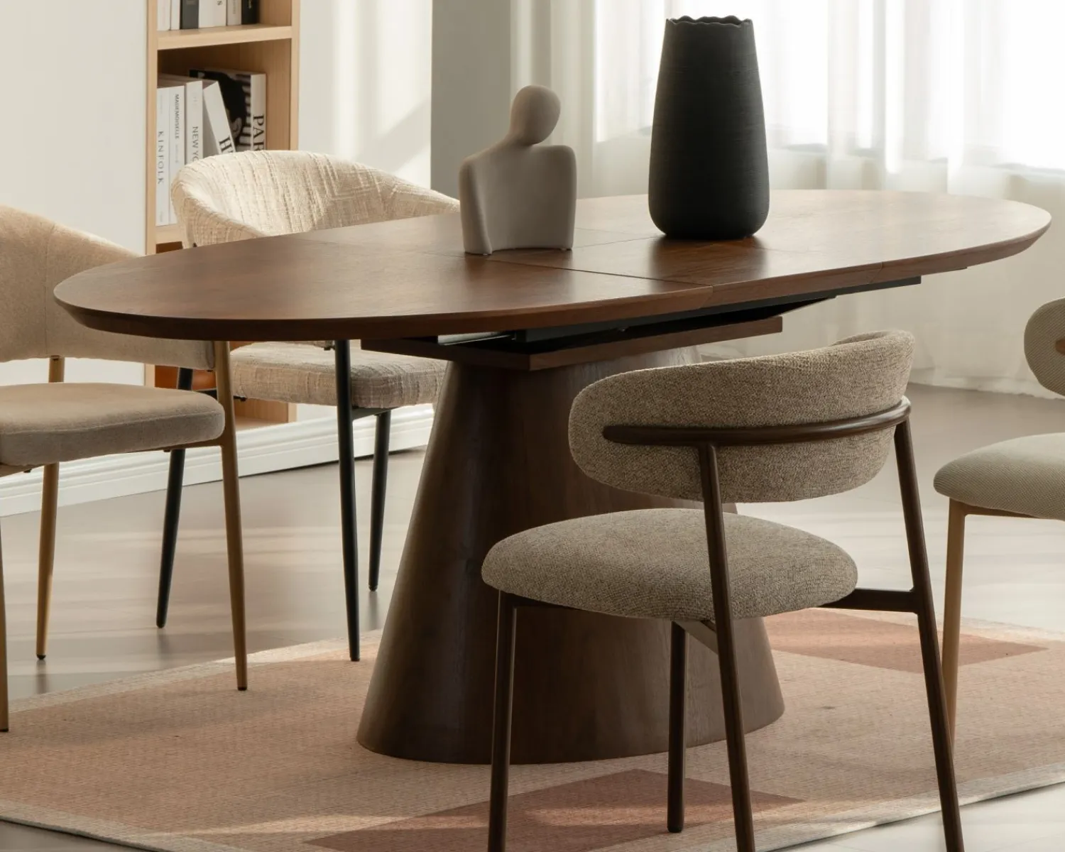 Meuble House Table de repas extensible 160–200 cm teinte noyer "Oria" forme ovale Online