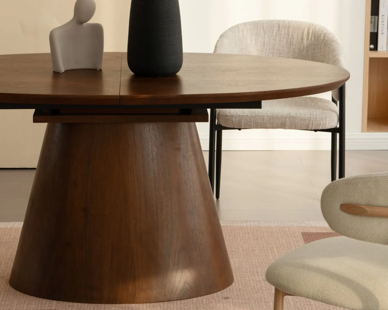 Meuble House Table de repas extensible 160–200 cm teinte noyer "Oria" forme ovale Online