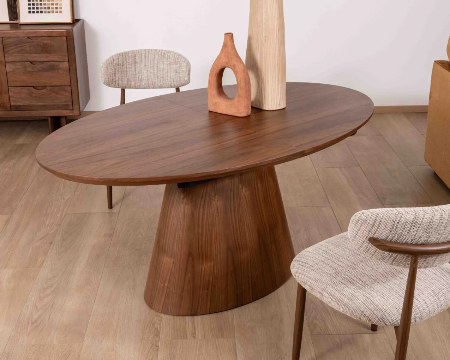 Meuble House Table de repas extensible 160–200 cm teinte noyer "Oria" forme ovale Online