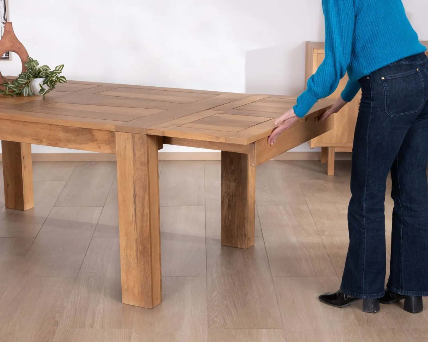 Meuble House Table de repas extensible en manguier teinte chêne clair "Jappéo" 160 à 250 cm Discount