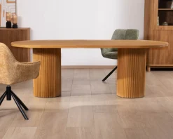 Meuble House Table de repas ovale 220 cm et pieds ronds cannelés en chêne huilé