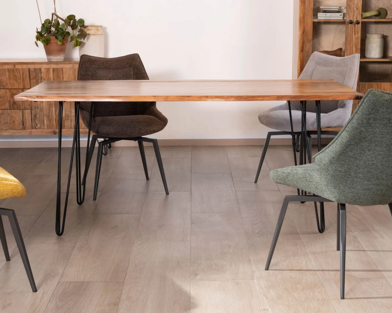Meuble House Table de repas épurée et design en acacia et pieds métal "Wendy" 180 cm Online