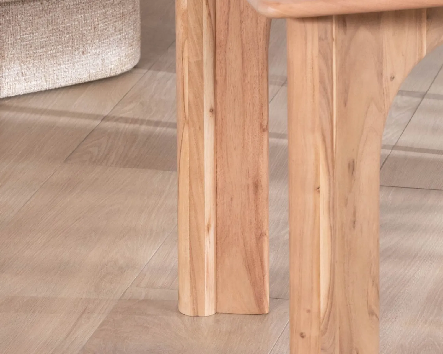 Meuble House Table de repas rectangulaire 180 cm design scandinave "Alba" en acacia massif blanchi Discount