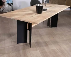 Meuble House Table de salle à manger manguier massif 240cm piètement design bois et métal noir 