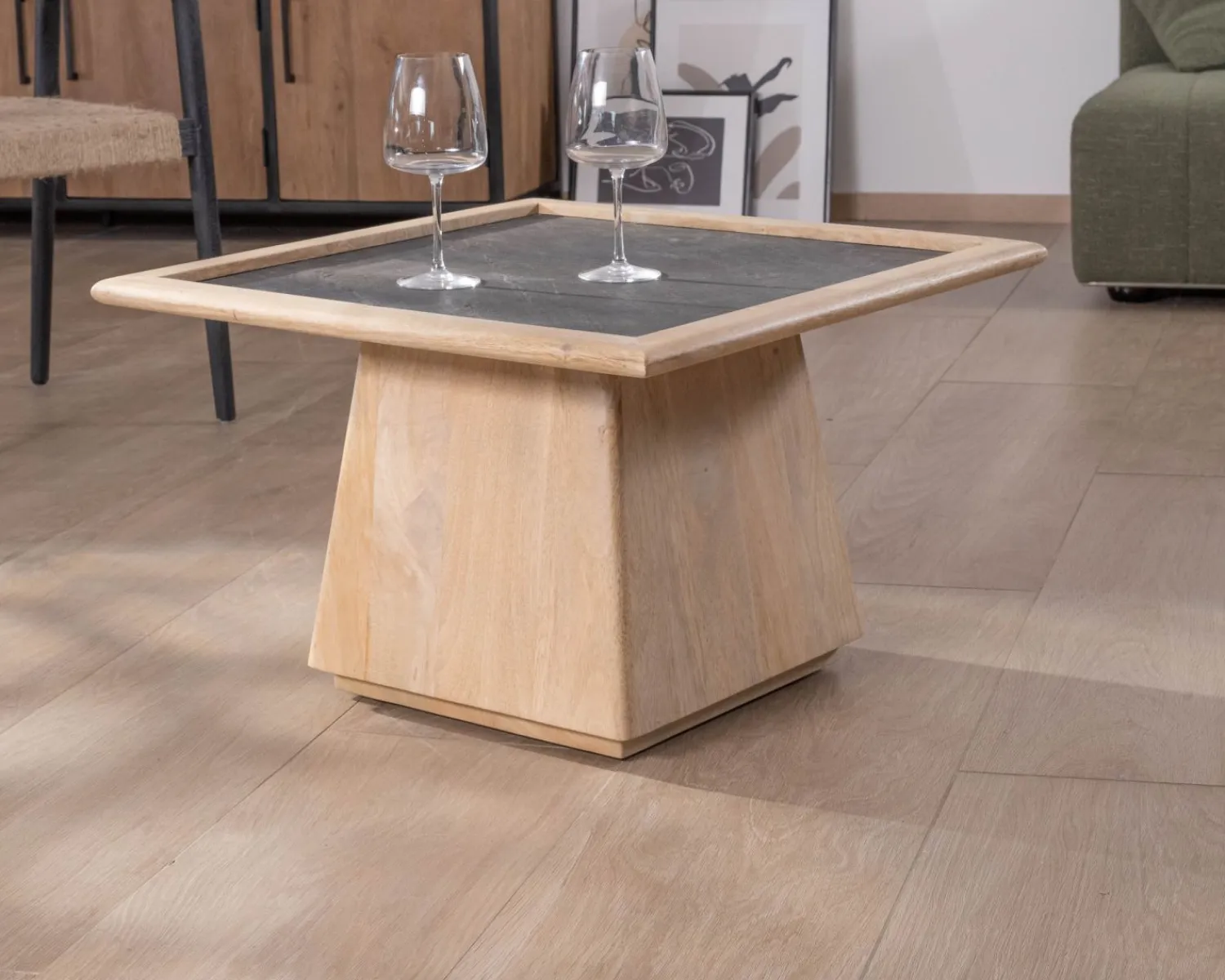 Meuble House Table de salon carrée en manguier avec plateau placage pierre "Netty" Sale