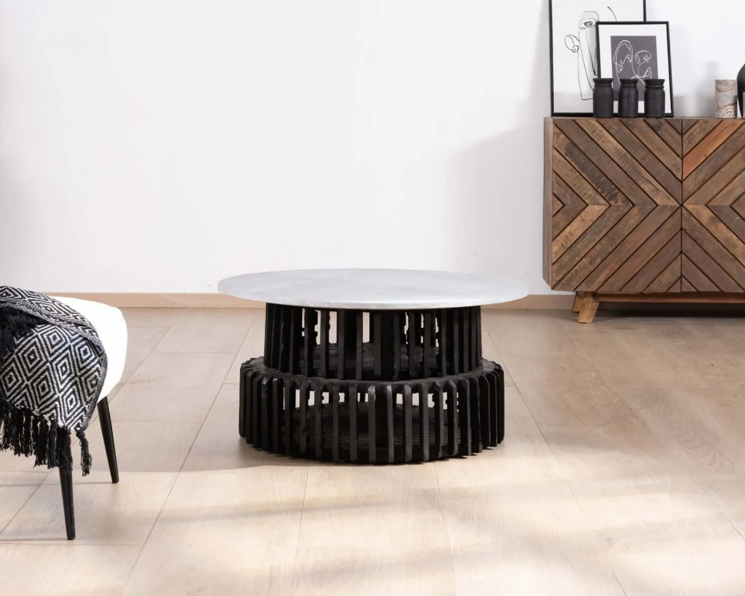 Meuble House Table de salon ronde en bois recyclé et plateau en pierre claire "Népalaise" New