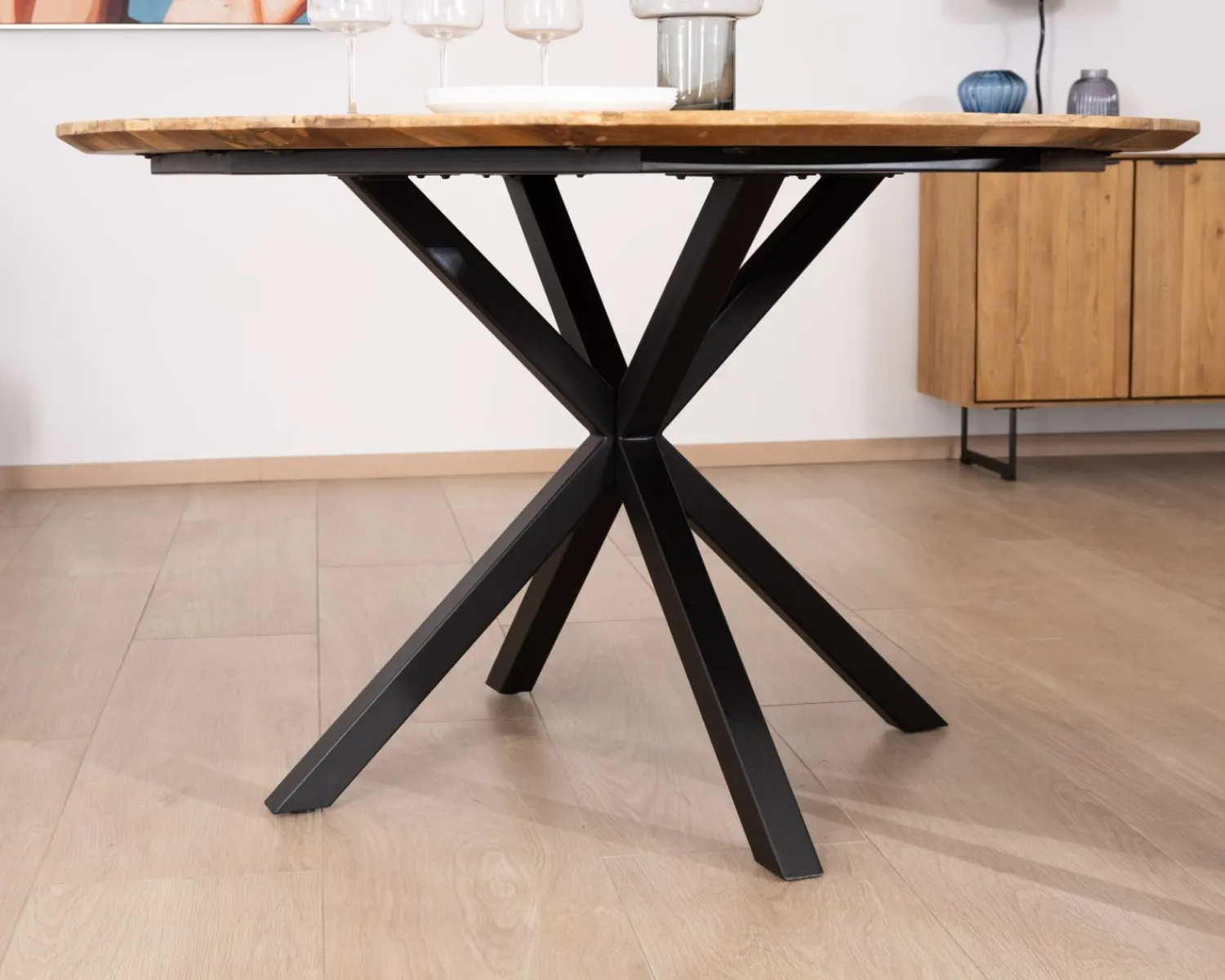 Meuble House Table à manger ronde en teck recyclé et pieds mikado "Bahia" 130 cm Outlet