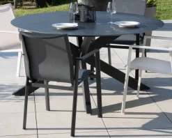 Meuble House Table ronde noire en céramique et aluminium