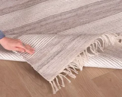 Meuble House Tapis rayé coloris doux 120x180cm