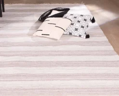 Meuble House Tapis rayé coloris doux 120x180cm