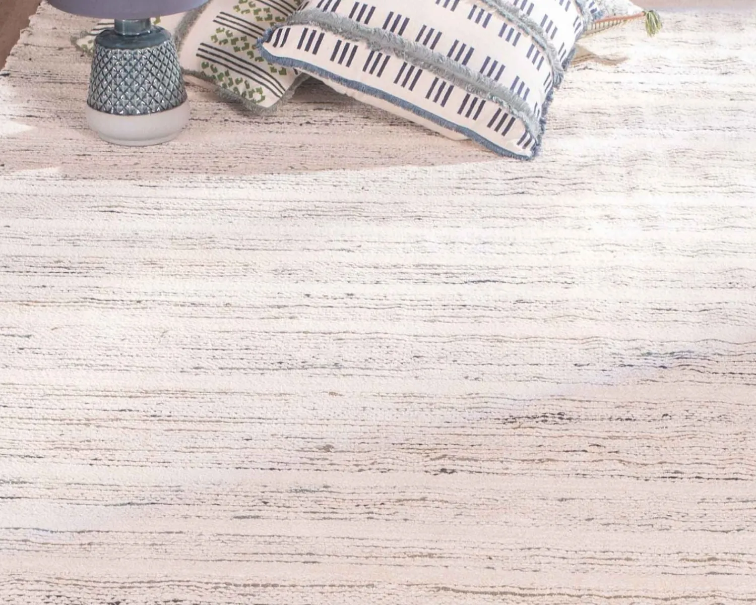Meuble House Tapis tissé main en coton et jute avec franges 120x180cm "Solira" Hot