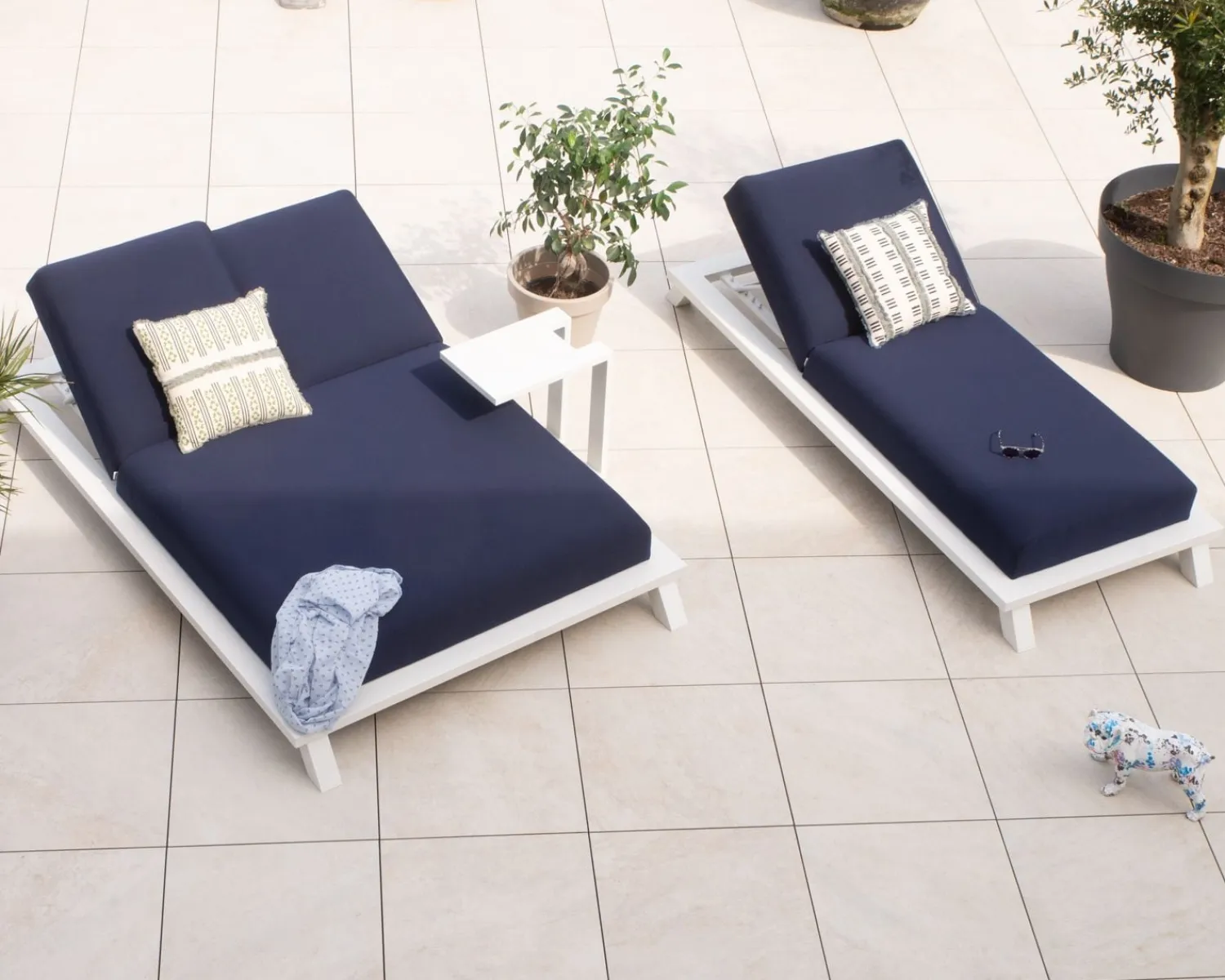 Meuble House Transat haut de gamme bleu et blanc "Nusa Pedina" tissu Sunbrella New
